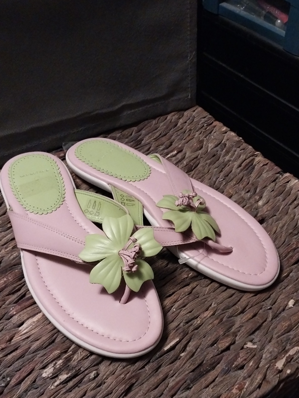 Lands' End Pink Thong Sandals with Green Floral Accent
